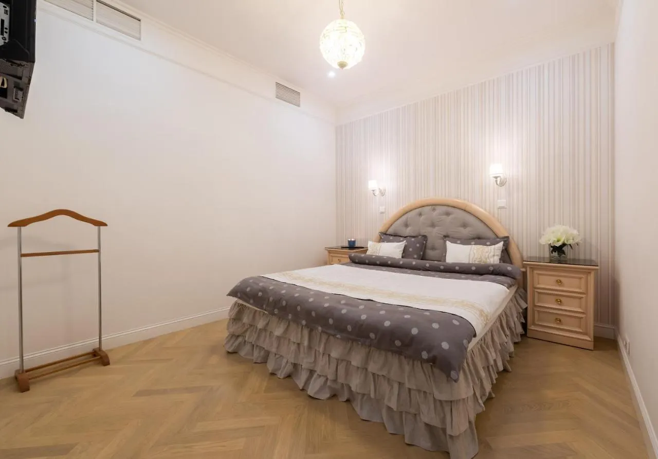 Διαμέρισμα Your Home Away From Home Κίεβο