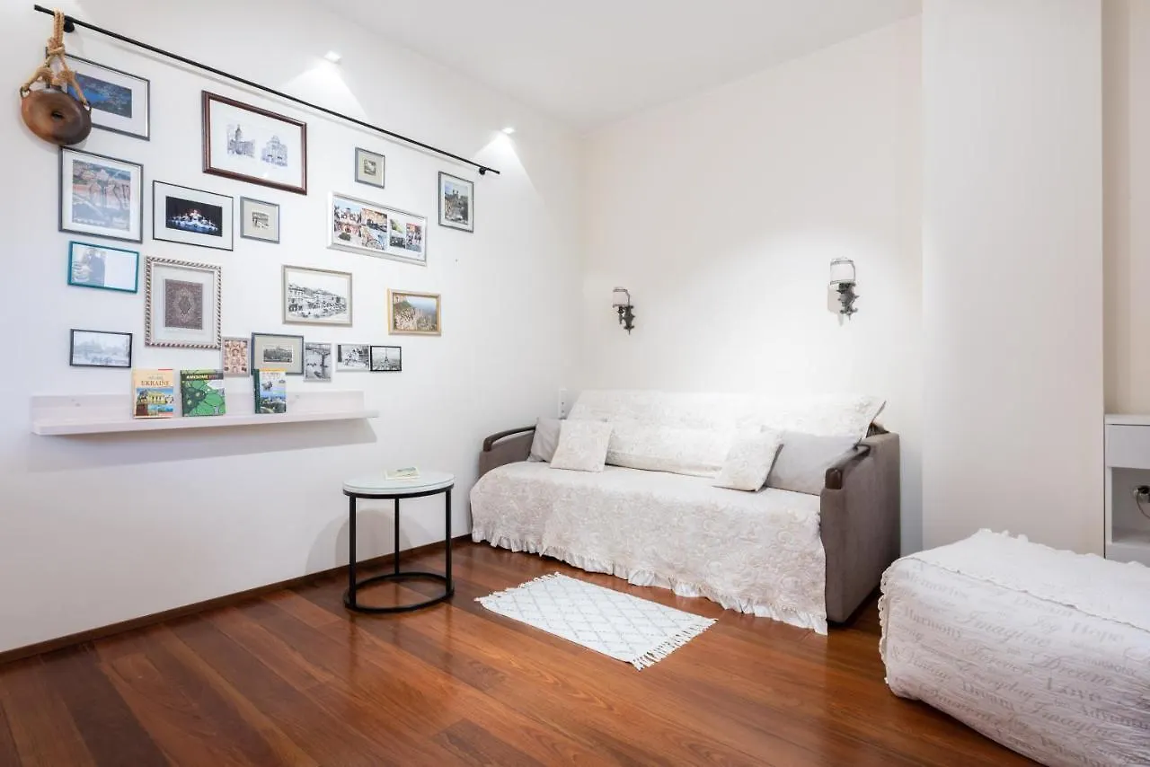 Your Home Away From Home Κίεβο