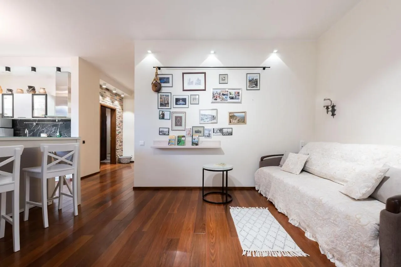 Your Home Away From Home Κίεβο 0*,